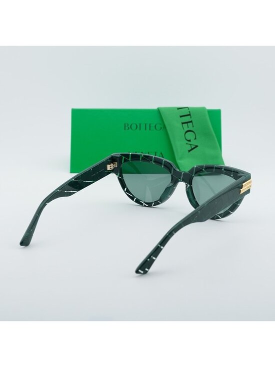 Bottega Veneta BV1035S 004 Sunglasses Green Cat Eye Frame, Green Lenses